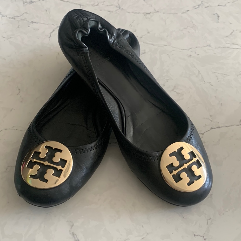 Tory Burch, platform black shoes. Authentic. Excellent condition. Barley used